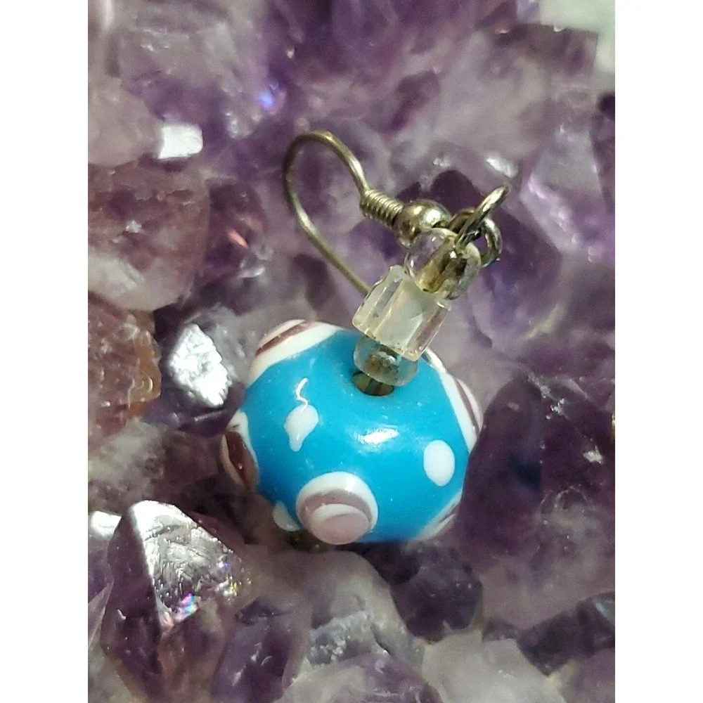 Artisan earring silvertone